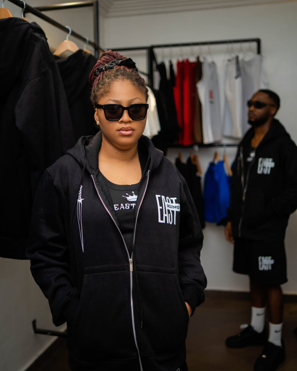 ZIPPER HOODIE & SHORTS - Image 3
